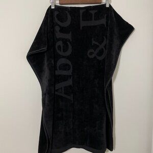 Abercrombie and Fitch Beach Towel - Black